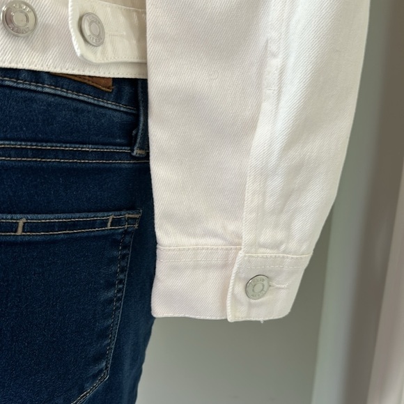 J Crew Jacket White Denim Long Sleeve Silver Button Timeless Classic Sz XS NEW - Picture 7 of 11